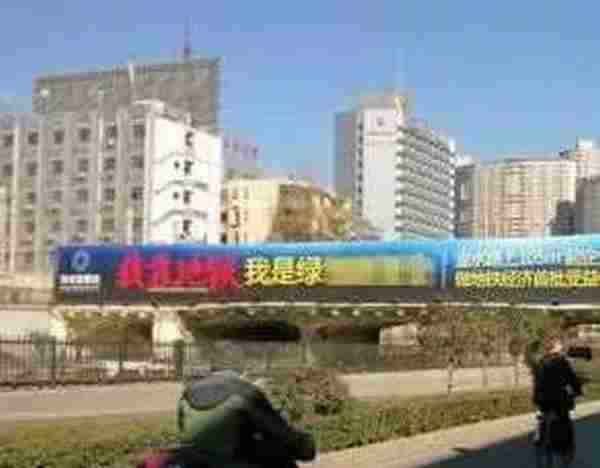 这些晴天霹雳烂文案，难道甲方是主犯？