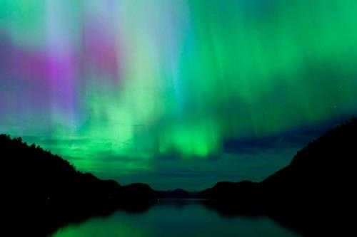 全球多地均有机会观赏到极光这一自然奇观 一起来看!