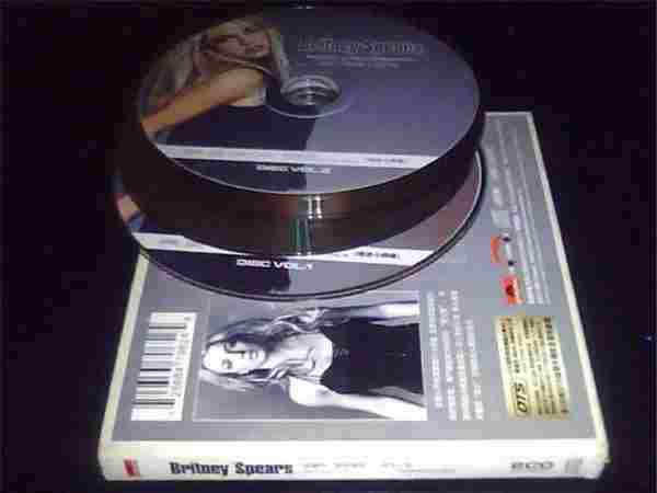 BritneySpears《同名精选辑》原版引进2CD[WAV整轨]