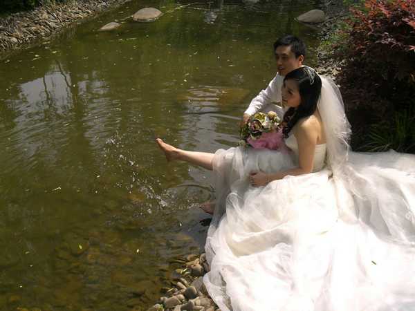 Photoshop婚纱照片处理:爱情天长地久