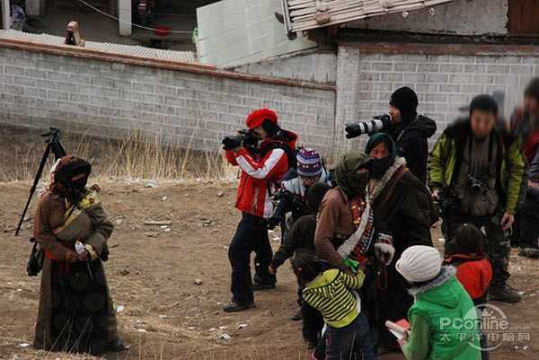 拿单反=摄影师?盘点不文明的拍摄行为