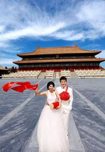 应该选择婚纱影楼还是摄影工作室拍婚纱照?