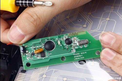 全面解析电脑键盘失灵的原因及解决方法(图文)